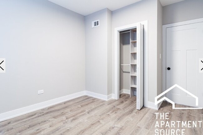 Foto del edificio - 554 W Aldine Ave