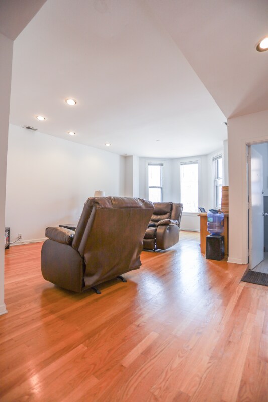 Foto del edificio - 1811 N Wells St