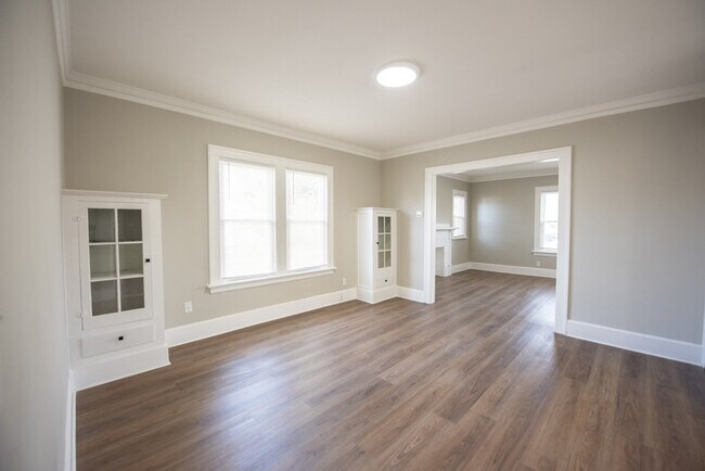 Foto del edificio - 2112 Lincoln Ave