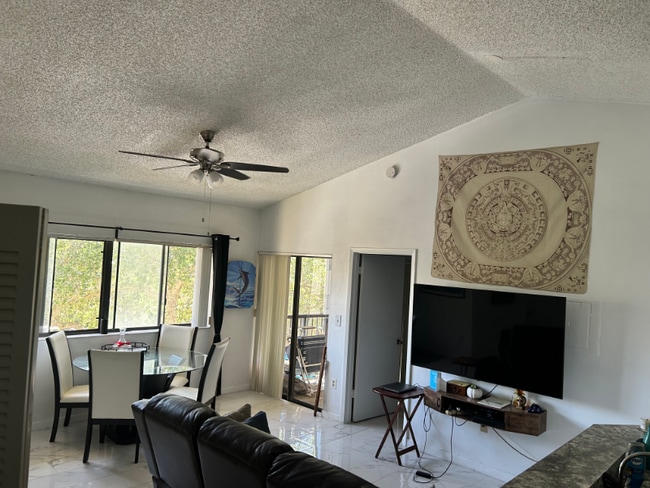 Building Photo - 2445 SW 18th Terrace