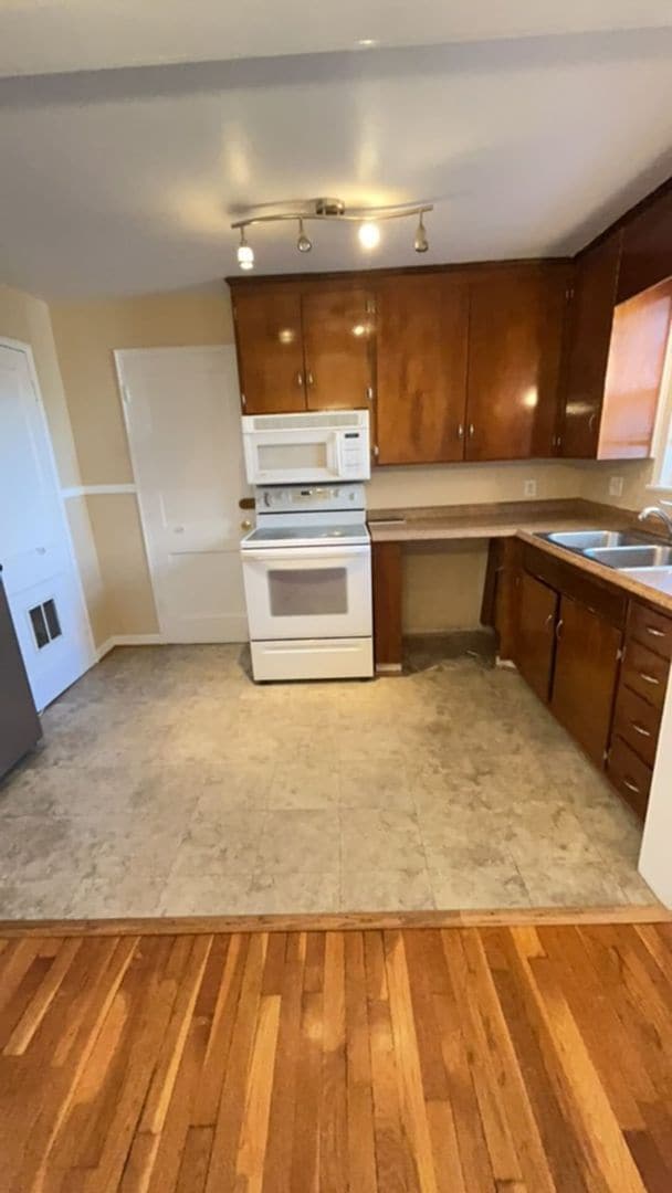 Foto del edificio - 2 Bedroom 1 Bath