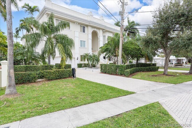 Foto del edificio - 414 Riviera Isle Dr