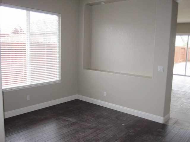 Building Photo - 2824 Glow Rd