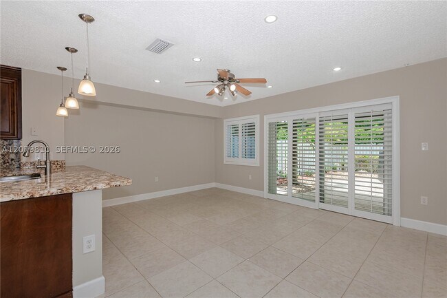 Foto del edificio - 1397 Harbour Side Dr