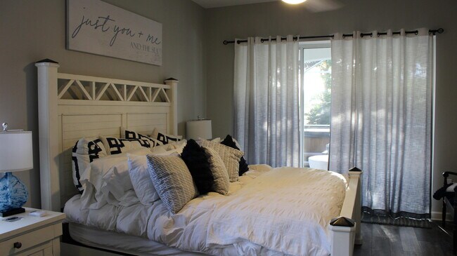 Foto del edificio - 132 Cambridge Ct