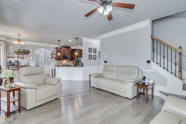 Foto del edificio - 5 Bedroom 3 Bathroom Home in Crawford Creek