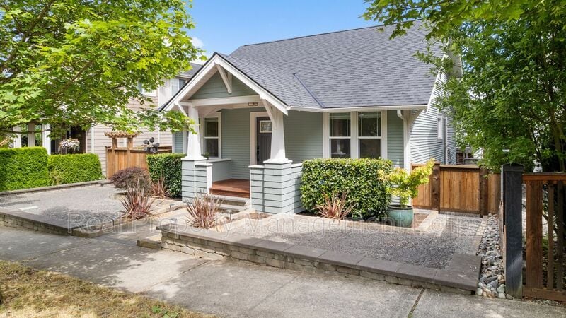 Primary Photo - 26616 NE Valley St