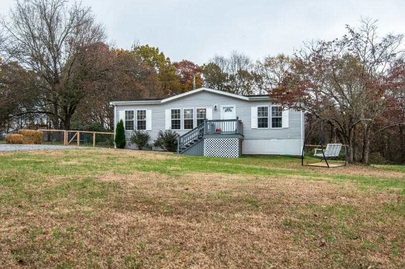 7381 Peaceful Acres Rd, Greenbrier, TN 37073 House Rental in