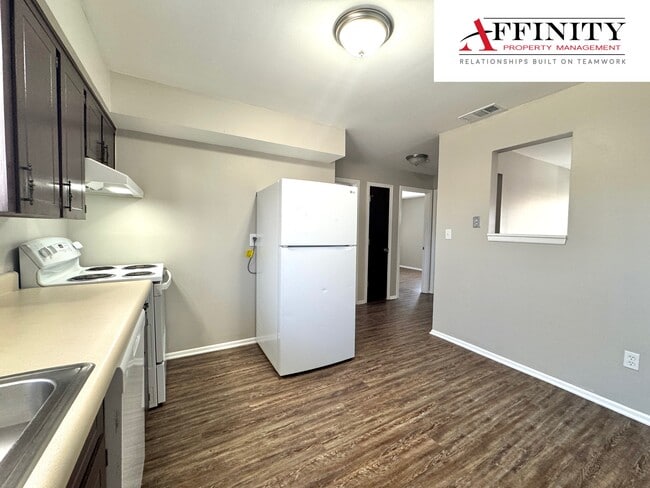 Building Photo - 4208-4214-4214 NW 57th Terrace