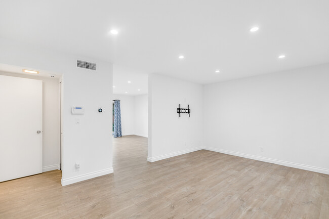 Building Photo - 1278 Stonewood Ct