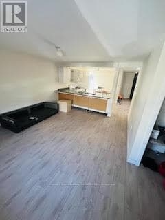 Photo du bâtiment - 1755 Eglinton Ave W