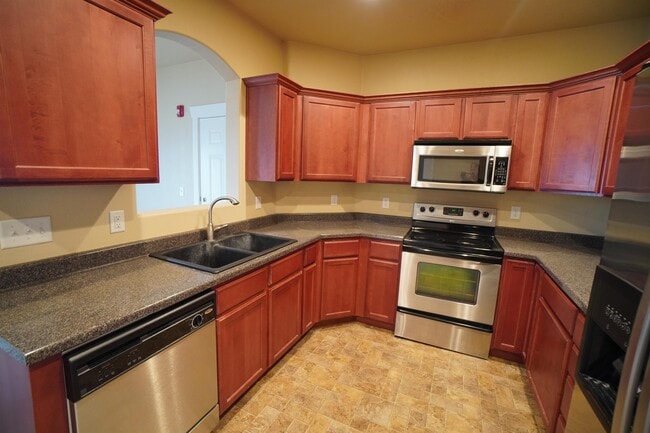 Building Photo - 157 W Springview Dr