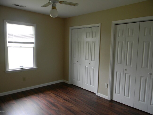 Building Photo - 2712 US-70