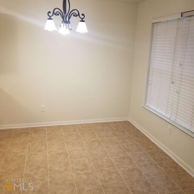 Building Photo - 5000 Harley Beth Dr SW