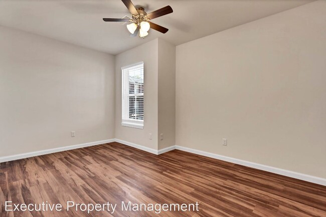 Foto del edificio - 2 br, 2 bath Apartment - Redhawk Commons 1...