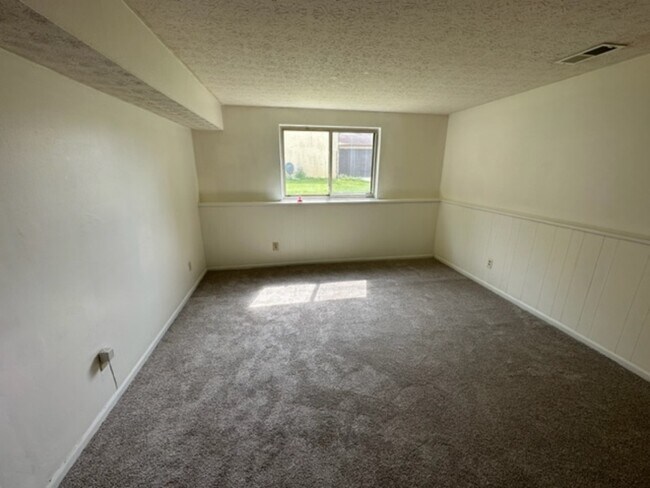 Building Photo - 5817 Forest Hills Blvd