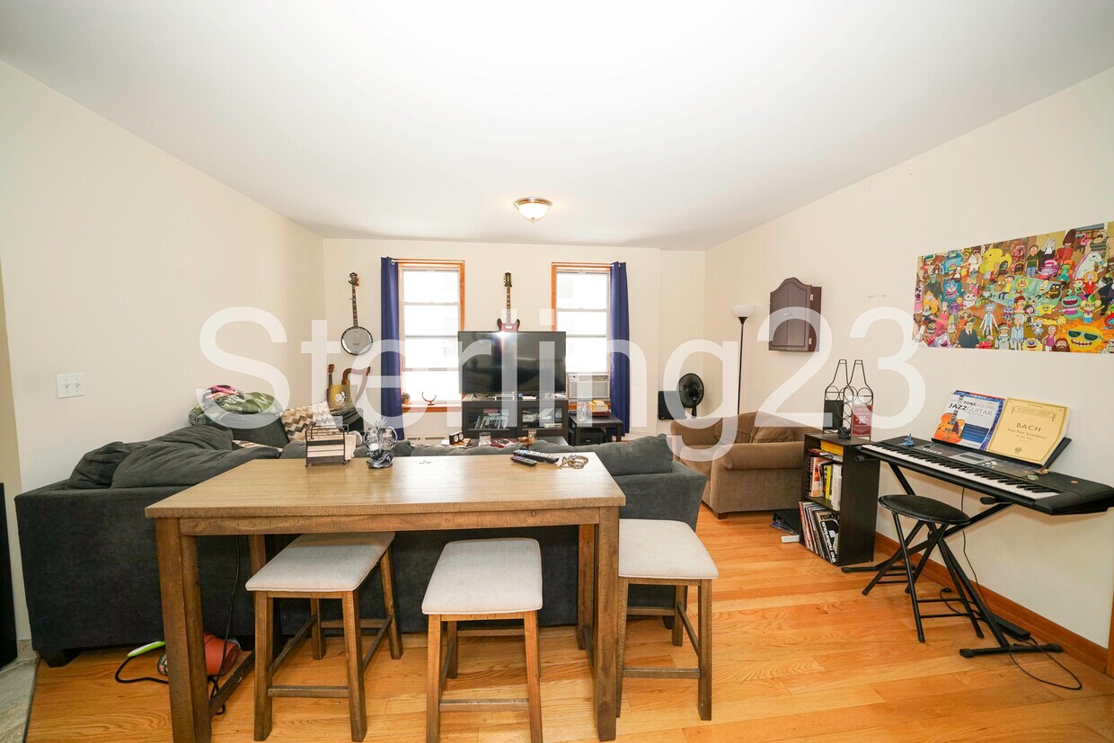 2260 24th St Unit 2R, Astoria, NY 11105 Apartments in Astoria, NY