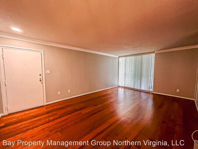 Building Photo - 2 br, 2 bath House - 3127 Patrick Henry Dr...