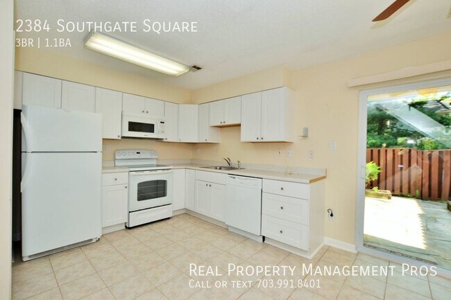Building Photo - 2384 Southgate Square