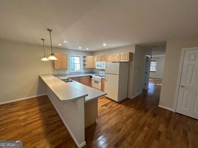 Foto del edificio - 685 Garibaldi St SW