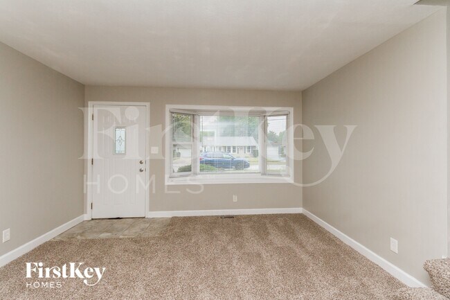 Foto del edificio - 439 W Margaret Terrace