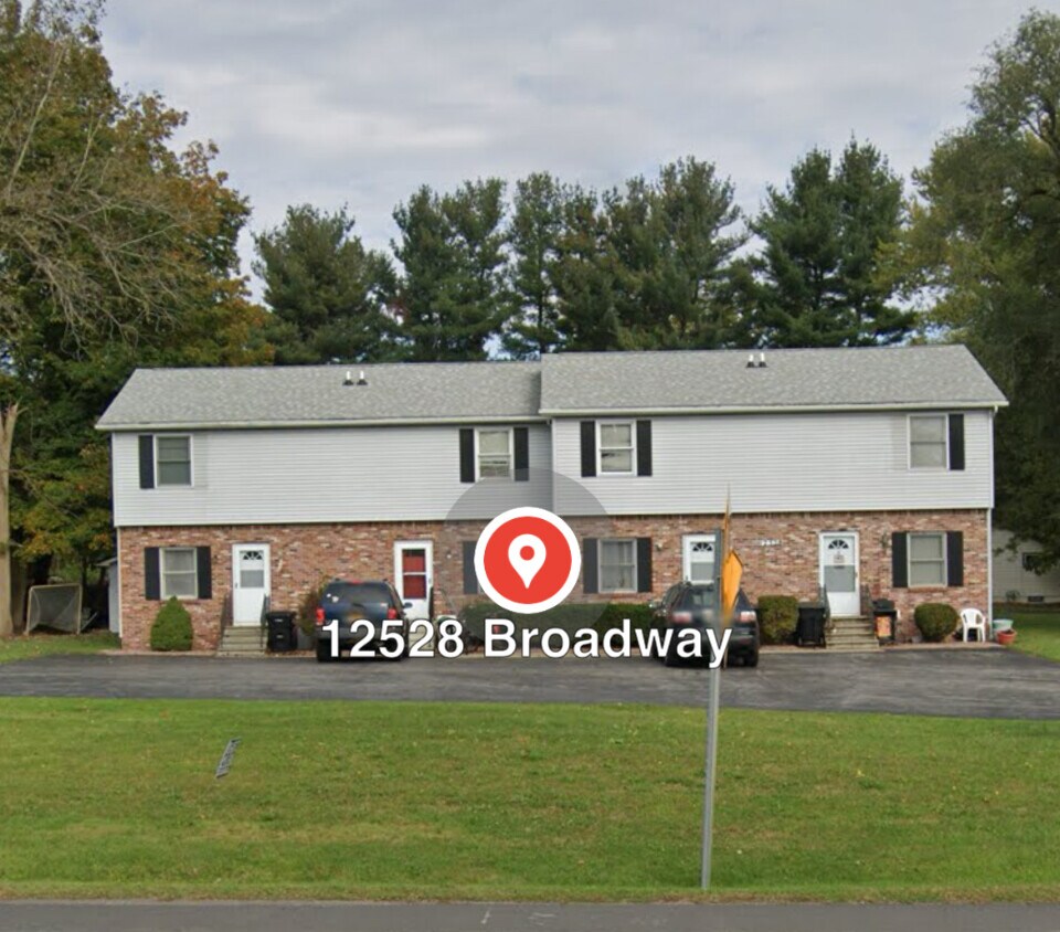 Primary Photo - 12528 Broadway St