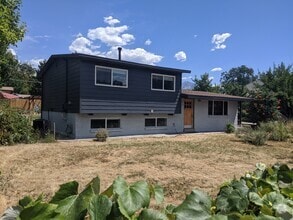 Building Photo - 3151-3800 S 800 E