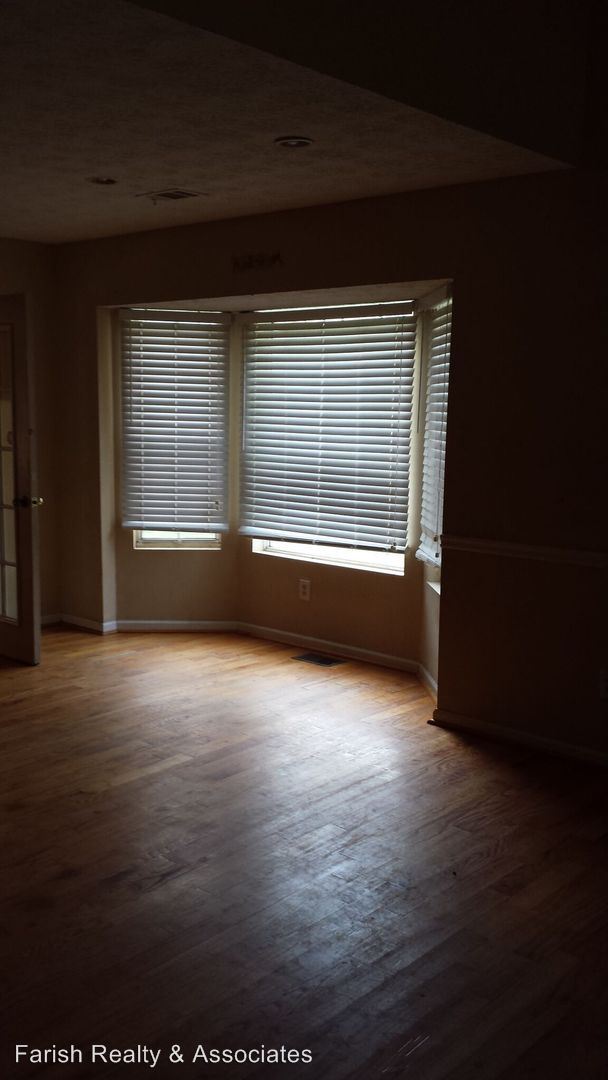 Foto del edificio - 3643 Bright Star Rd
