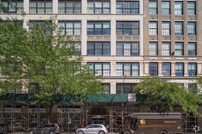 111 Fourth Ave New York, NY 10003-5236 - 111 Fourth Ave