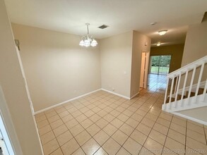 Building Photo - 905 N Santa Catalina Cir