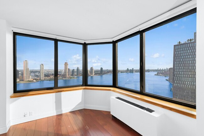 Foto del edificio - 415 E 37th St