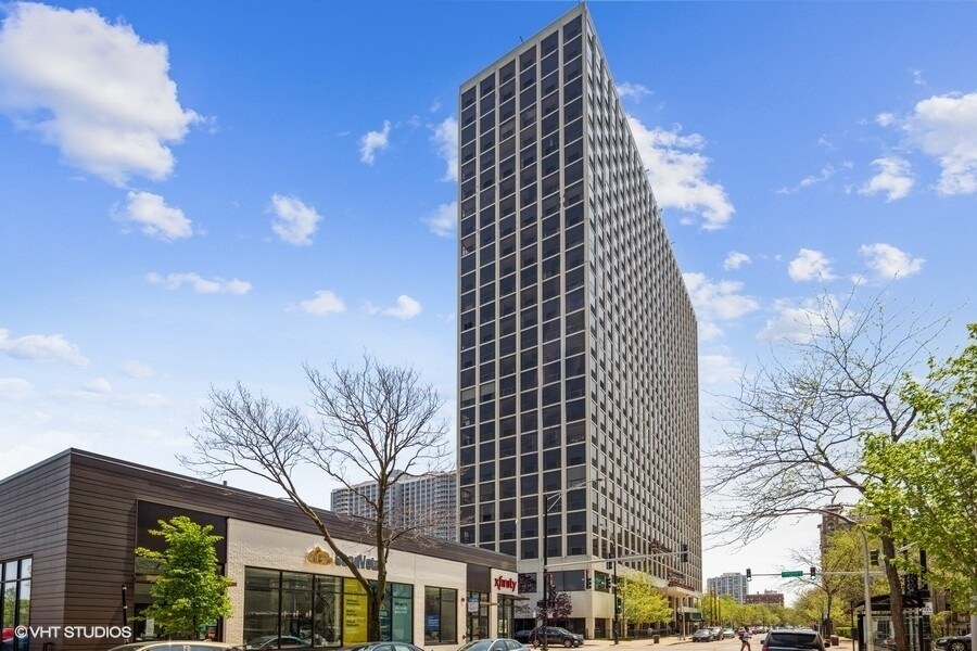 4343 N Clarendon Ave Unit 1518, Chicago, IL 60613 Condo for Rent in Chicago, IL