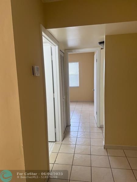 Foto del edificio - 501 NW 100th Pl