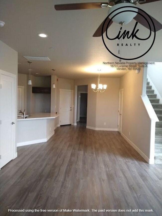 Building Photo - Townhome in Minden