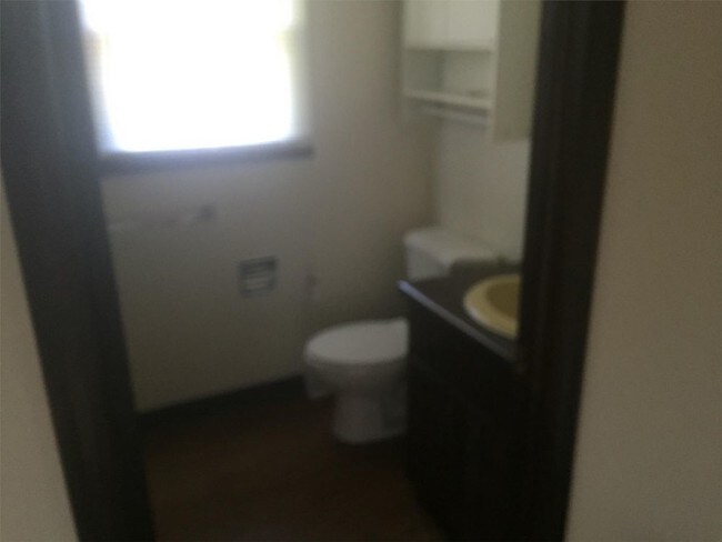 Foto del edificio - 800/2 Edgewood Dr - 802