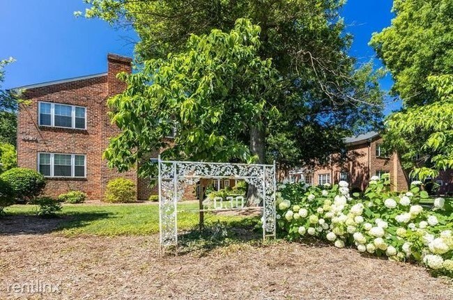 Building Photo - 1 br, 1 bath  - 4030 Forest Hill Ave # U14