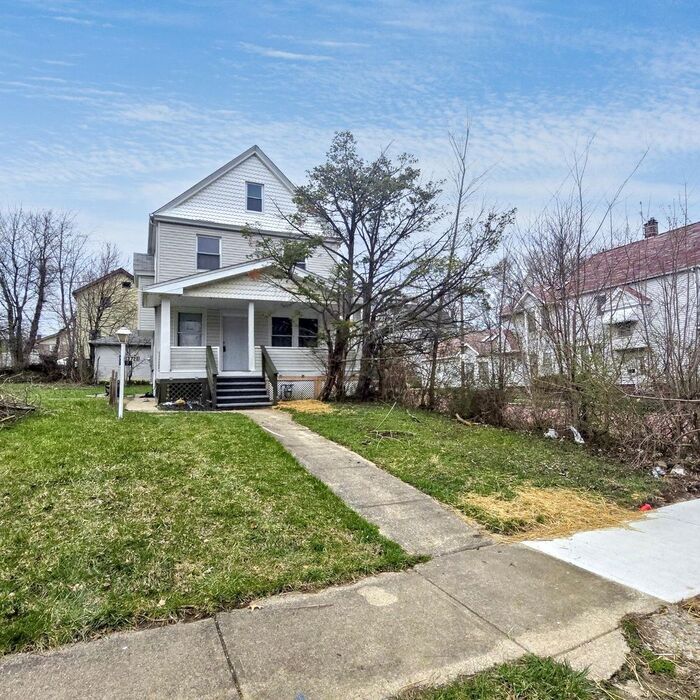 Primary Photo - 3-Bedroom Home with Attic and Basement in ...