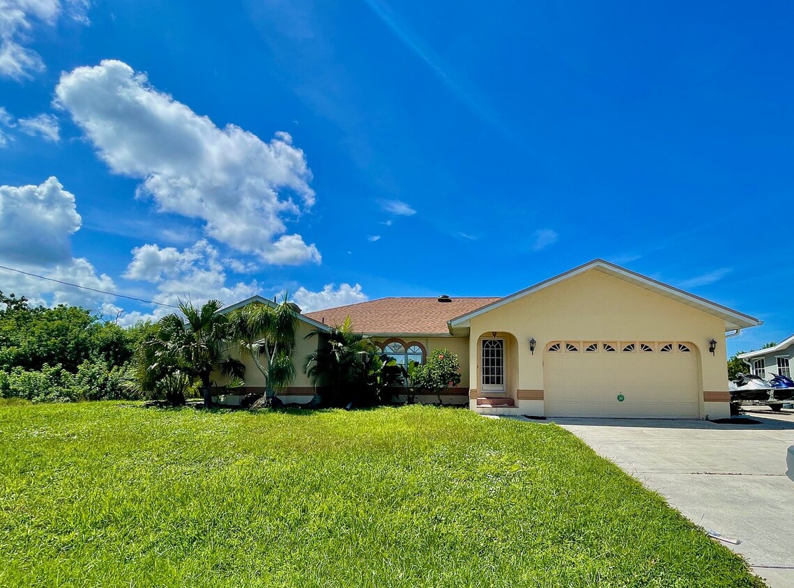 Primary Photo - WATERFRONT- DOCK- CLOSE TO PUNTA GORDA ISLES