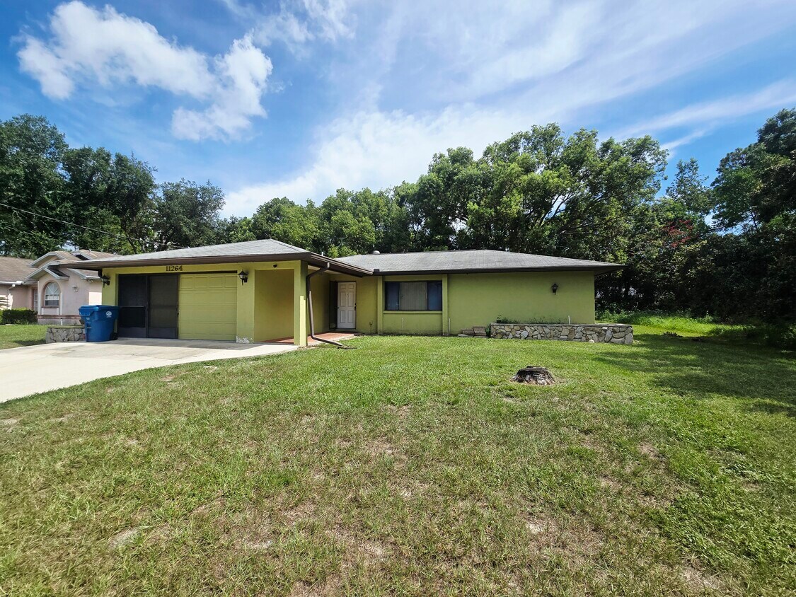 Foto principal - 11264 Topaz St