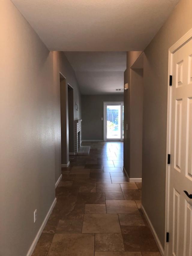 Foto del edificio - 524 W Russell Ave