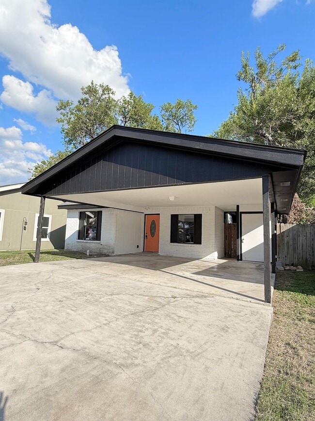 Foto del edificio - New Braunfels Charmer