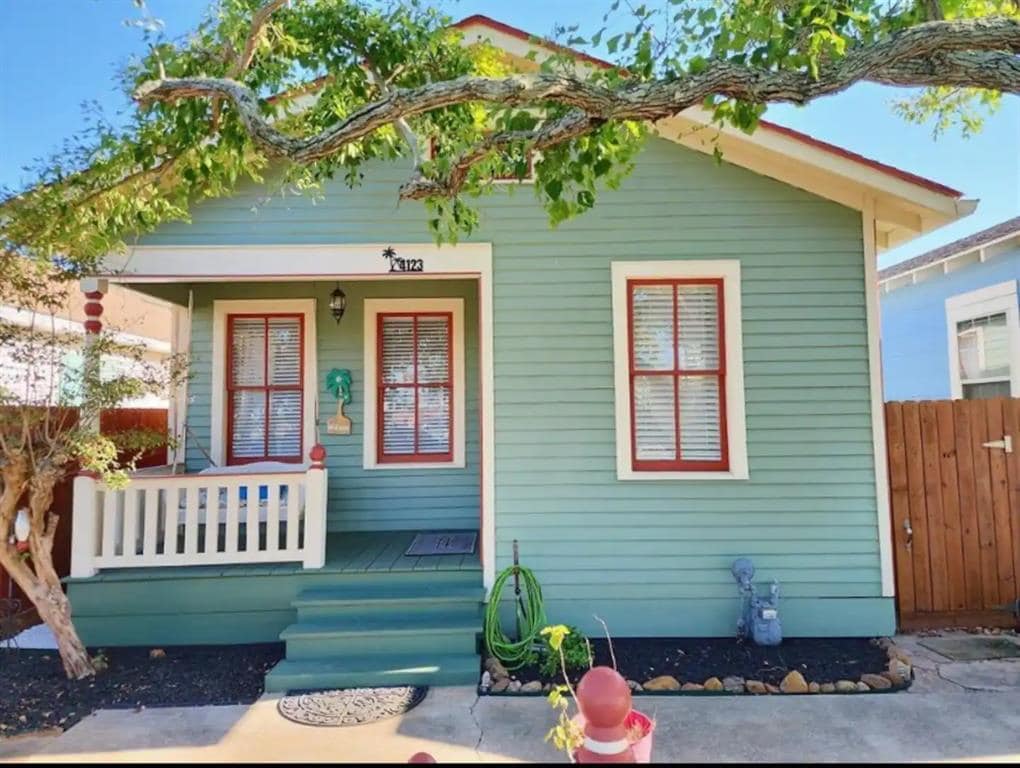 4123 Avenue Q, Galveston, TX 77550 House Rental in Galveston, TX