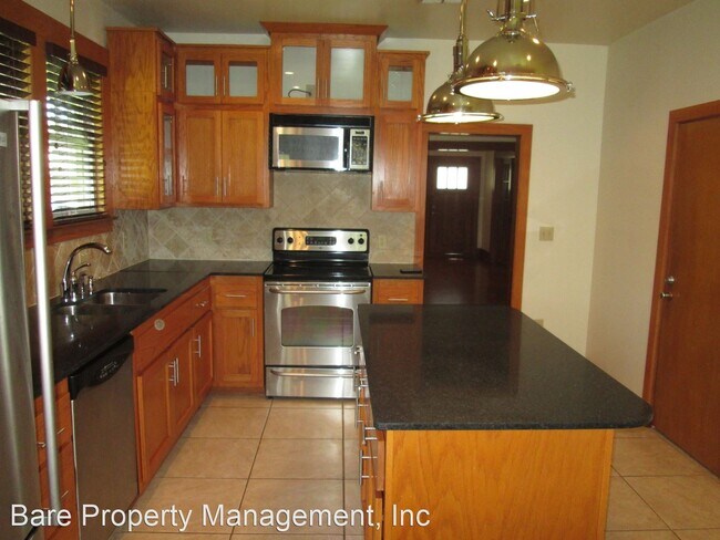 Building Photo - 3 br, 1 bath House - 756 Jenkins Avenue