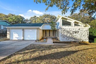 Building Photo - 5913 Truman Dr