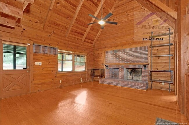 Foto del edificio - 5812 Stoneridge Rd