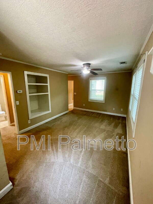Building Photo - 241 Vallejo Cir