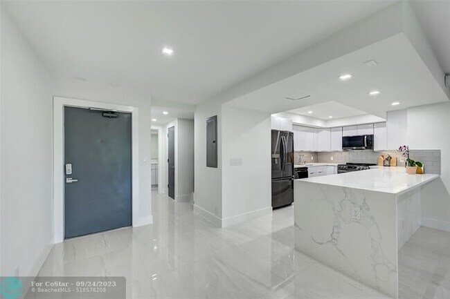 Foto del edificio - 3090 N Course Dr