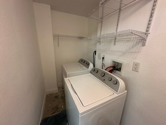 Foto del edificio - 2524 SW 14th Ave