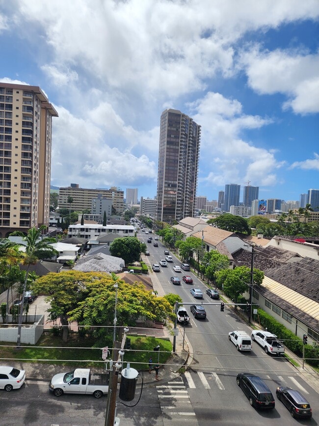 Building Photo - 824 Kinau St