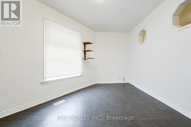 Photo du bâtiment - 2045 Davenport Rd